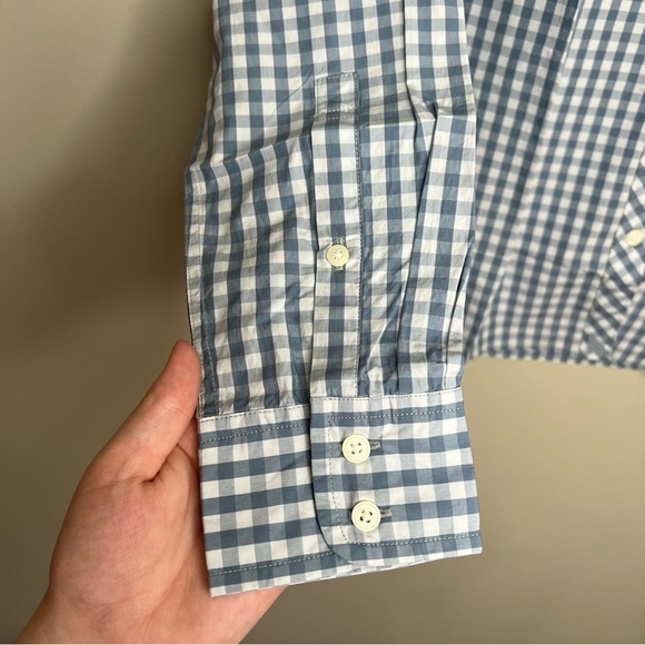 UNTUCKit Women’s Blue Checkered Shirt Size 0 - Picture 5 of 5